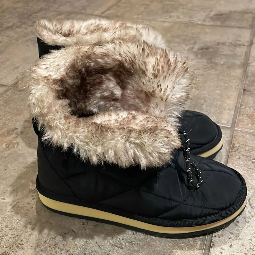 Time & Tru Black Thinsulate Faux Fur Quilted Boots Womens Size 7 Winter